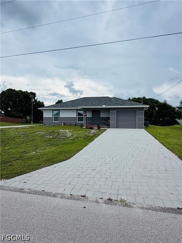 3914 9th St W, Lehigh Acres, FL 33971