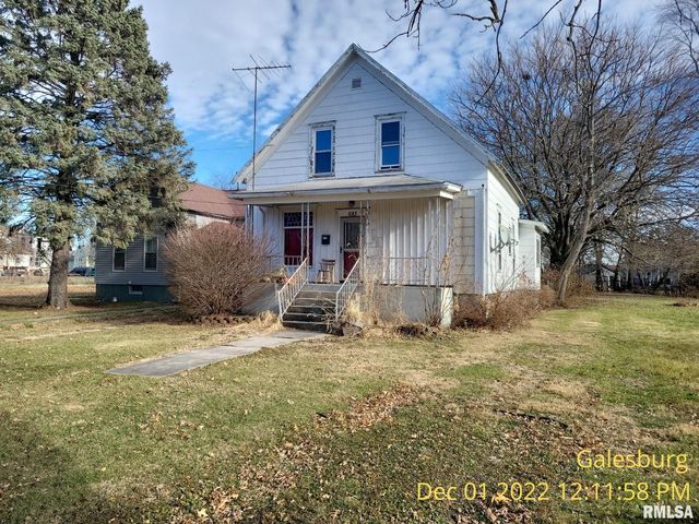 683 Day St, Galesburg, IL 61401