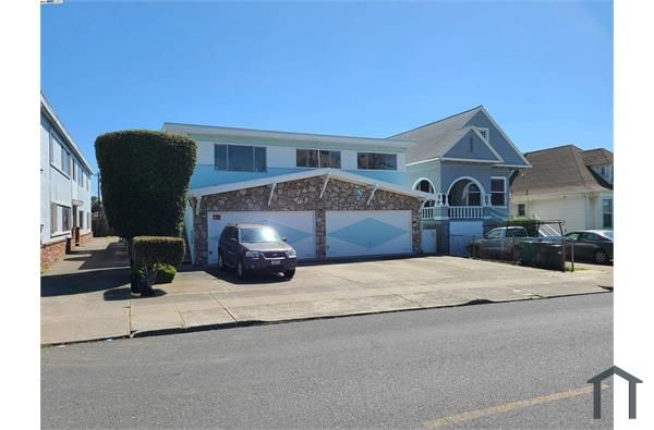 2232 Coolidge Ave #4, Oakland, CA 94601