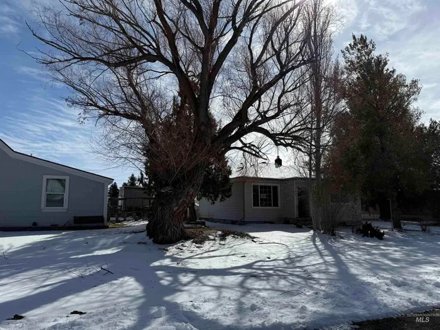75 S  2 W, Bancroft, ID 83217