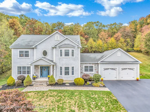 618 Goldbutton St, Archbald, PA 18403