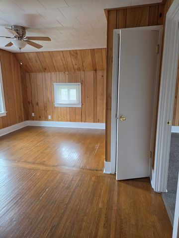 344 W  Cherry St #3, Lancaster, WI 53813