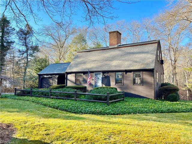 6 Hillwood Rd E, Old Lyme, CT 06371
