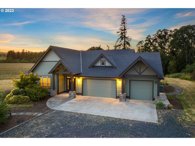 19999 Riverwood Rd, Dundee, OR 97115