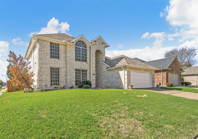 2828 Calico Rock Dr, Fort Worth, TX 76131