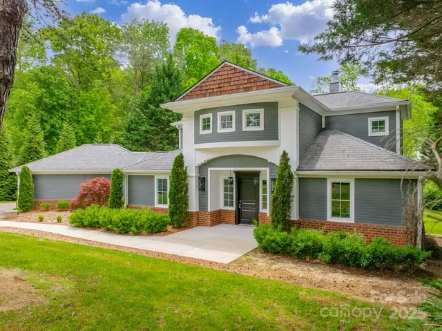 74 Eastmoor Dr, Asheville, NC 28805
