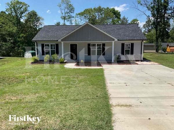 284 Southcircle Dr   NW, Concord, NC 28027