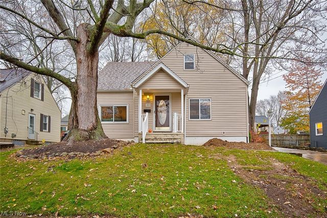 1509 Campbell St, Cuyahoga falls, OH 44223