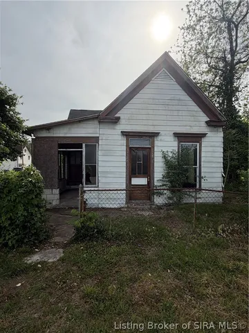 501 W 7th Street, New Albany, IN 47150