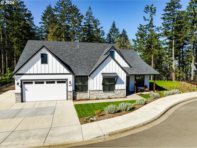 989 S  66th Ct, Springfield, OR 97478