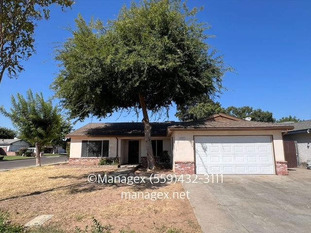 4323 N  State St, Fresno, CA 93722