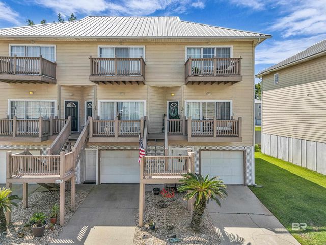 4 Yacht Club Dr #15, Daphne, AL 36526