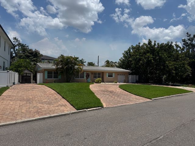 617 Luzon Ave, Tampa, FL 33606