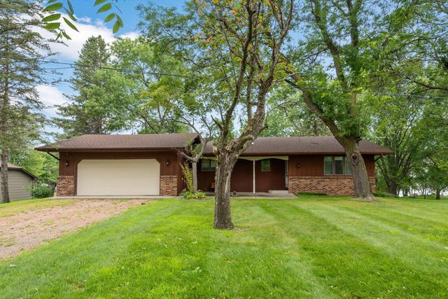 2620 24th St SE, Buffalo, MN 55313