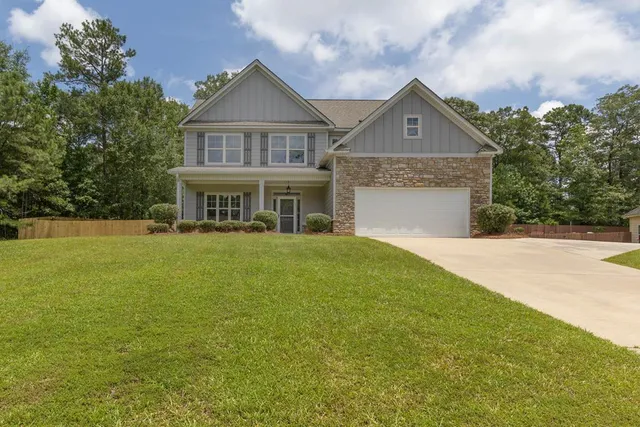 6498 Woodbriar Ln, Midland, GA 31820