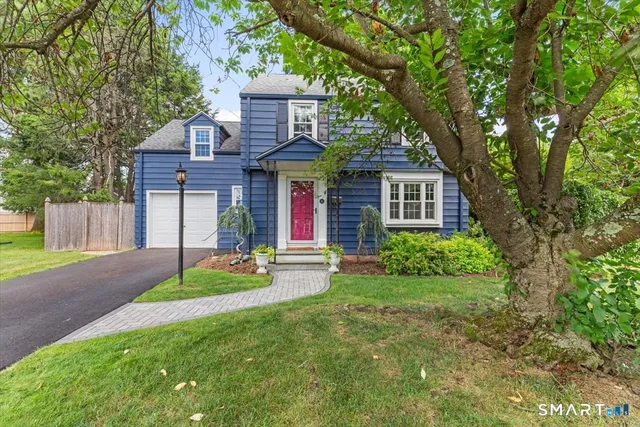 42 Gifford Road, West Hartford, CT 06119