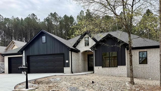 20 Realeza Ct, Hot Springs Village, AR 71909