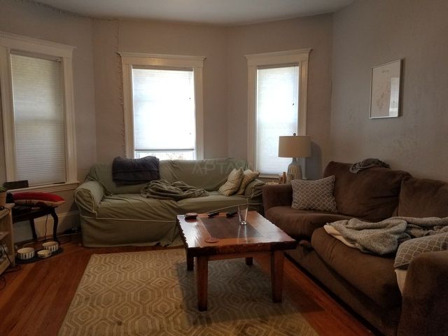 27 Warner St #1, Somerville, MA 02144