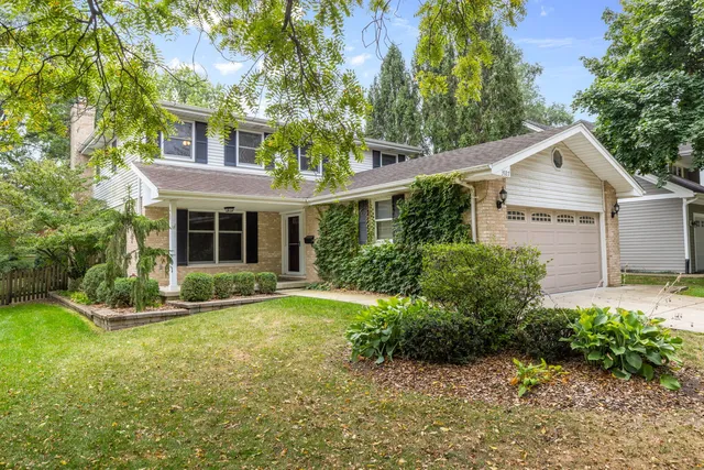 3927 Linden Ave, Western Springs, IL 60558