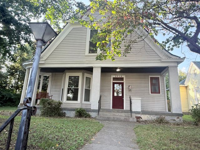 2313 E  Market St, New Albany, IN 47150