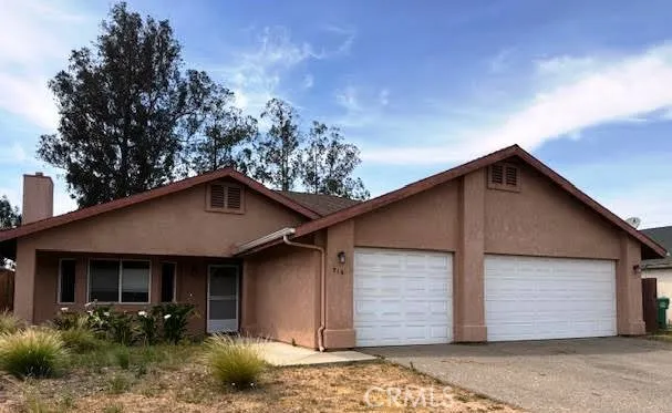 716 Honey Grove Ln, Nipomo, CA 93444