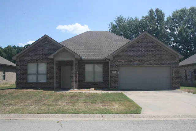 Address Not Disclosed, Benton, AR 72015