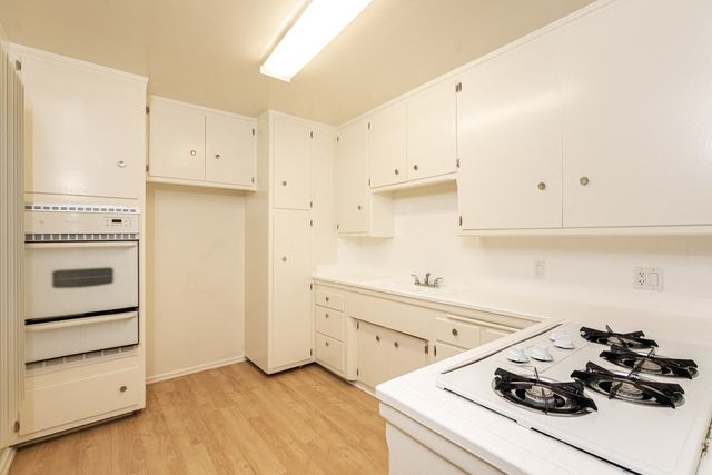 1640 N  Formosa Ave #16, Los Angeles, CA 90046