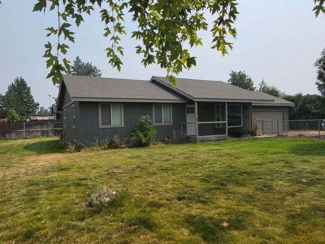460 N  Maple St, Sisters, OR 97759