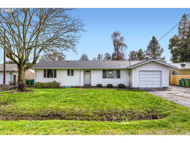 759 SE Elm St, Dundee, OR 97115