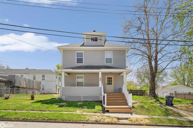 809 Sycamore St, Burlington, IA 52601