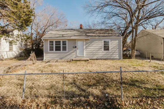 1908 N  Grove Ave, Wichita, KS 67214