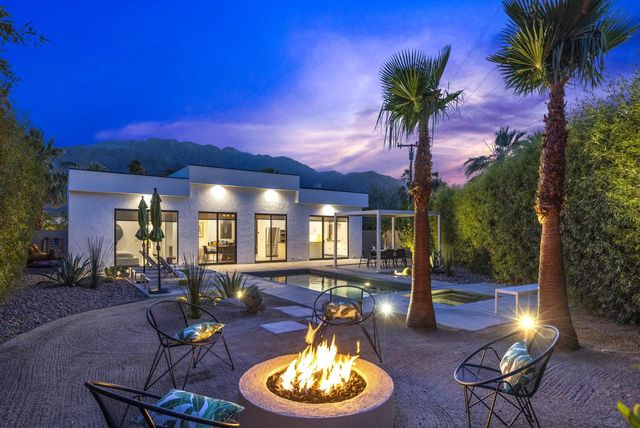 590 E  Lindsey Dr, Palm Springs, CA 92262