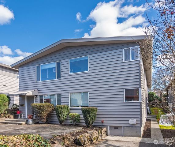 3633 Woodlawn Avenue N, Seattle, WA 98103