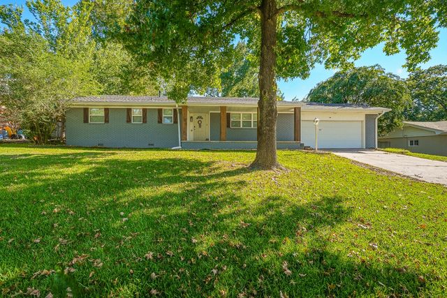 1815 E  16th St, Ada, OK 74820