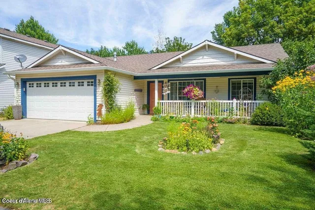 2809 W  Versailles Dr, Coeur D Alene, ID 83815
