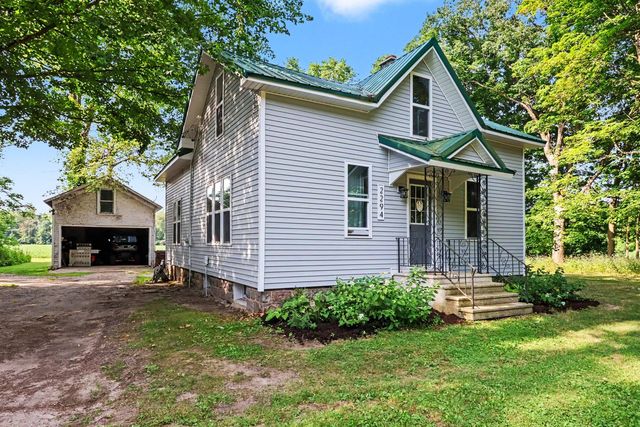 2294 Nashville Rd, Hastings, MI 49058