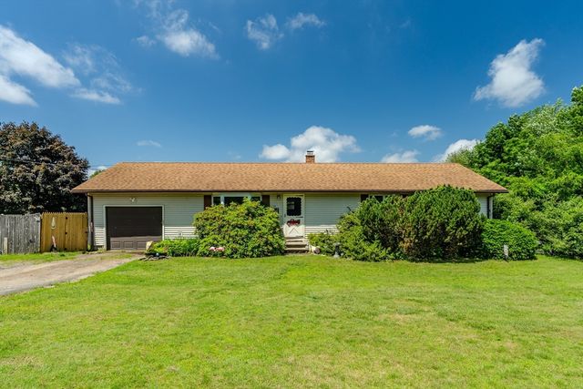 74 Sabin St, Belchertown, MA 01007