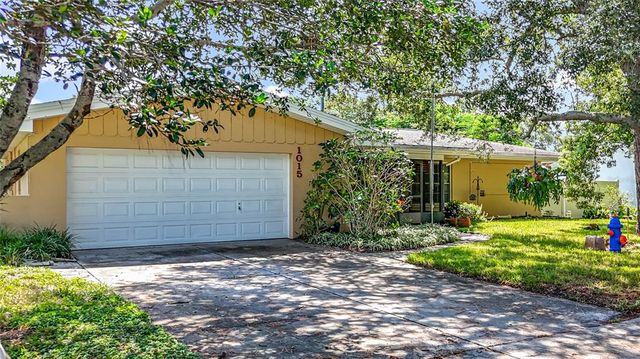 1015 Willowbranch Ave, Clearwater, FL 33764