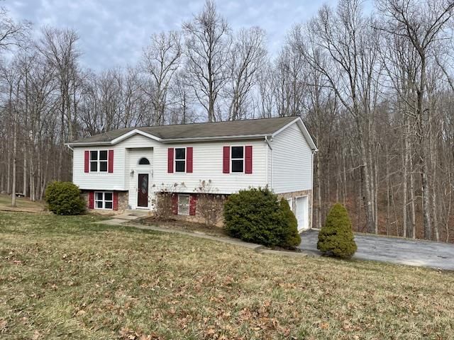 288 Country Roads Ests, Shady Spring, WV 25918