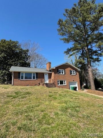 812 Lakewood Dr, Colonial Heights, VA 23834
