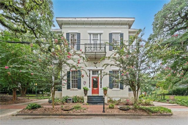 hiropi-@ Homes For Sale in 36602, AL | Real Estate & Listings | Movoto