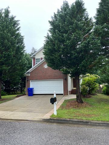 106 Christine Ct, Chapel Hill, NC 27516