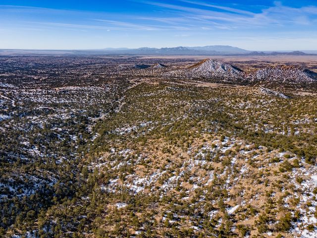 50-110 Bobcat Way, Lamy, NM 87540
