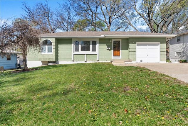 400 NE Howard Ave, Lees Summit, MO 64063