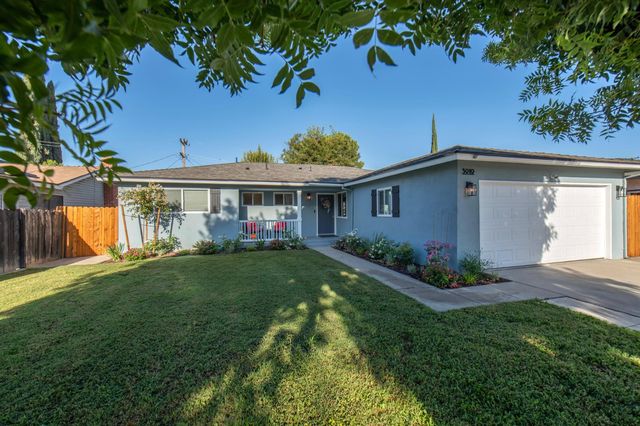 3919 N  Carruth Ave, Fresno, CA 93705