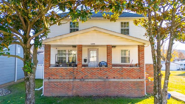 2207 Kanawha Street, Moundsville, WV 26041