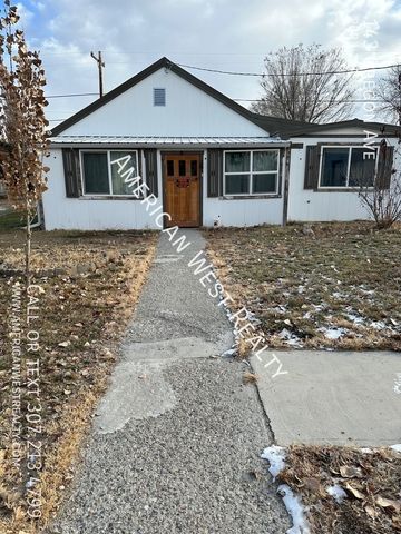 143 Oregon Ave, Lovell, WY 82431