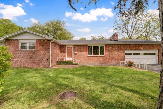1650 South Sieger Drive, Springfield, MO 65804