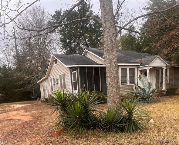 96 Jesse Johnson Dr, Blakely, GA 39823