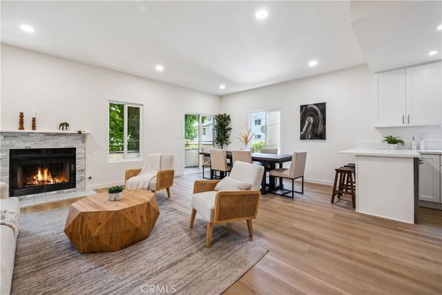 11722 Avon Way, Los Angeles, CA 90066